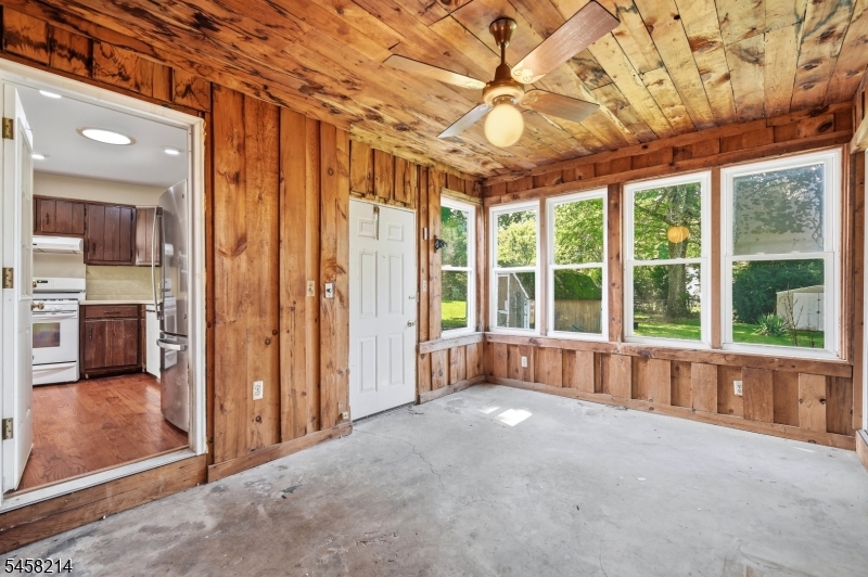 32 Conestoga Trl Property Photo 13