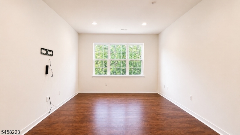 432 Tower Blvd Property Photo 11