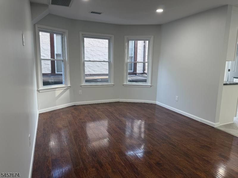 584 Pompton Ave Property Photo 2
