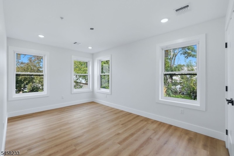 92 Speedway Ave 3 Property Photo 17