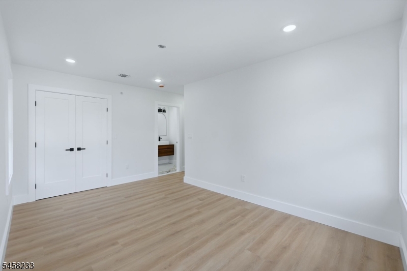 92 Speedway Ave 3 Property Photo 35