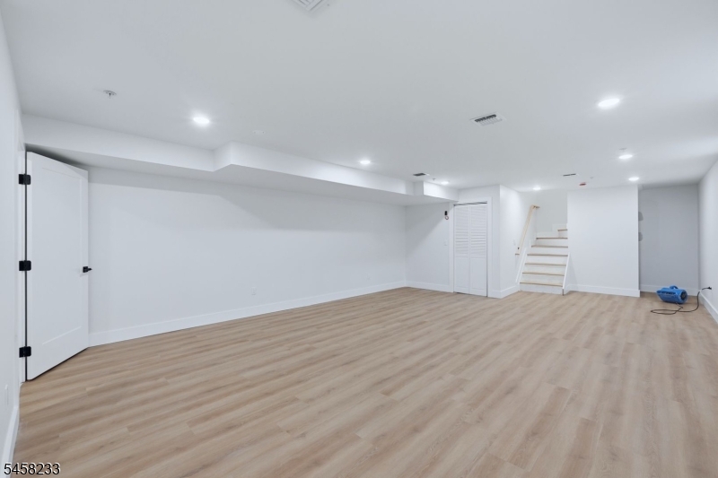 92 Speedway Ave 3 Property Photo 50