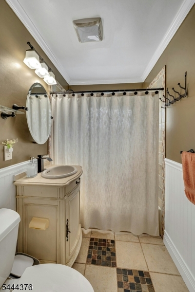 812 Sterling St Property Photo 21