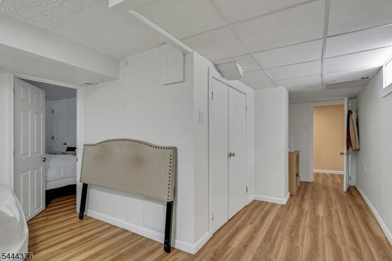 812 Sterling St Property Photo 29