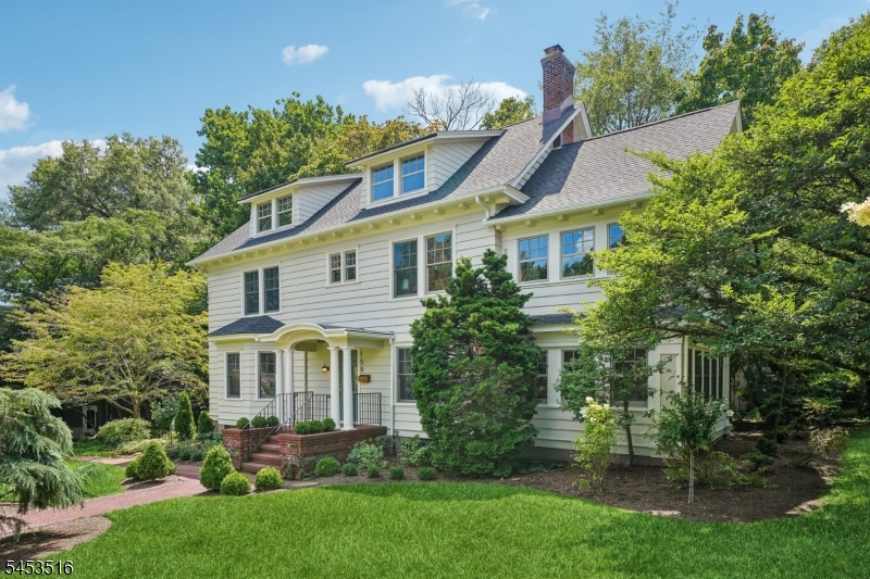 150 Gordonhurst Ave Property Photo 1