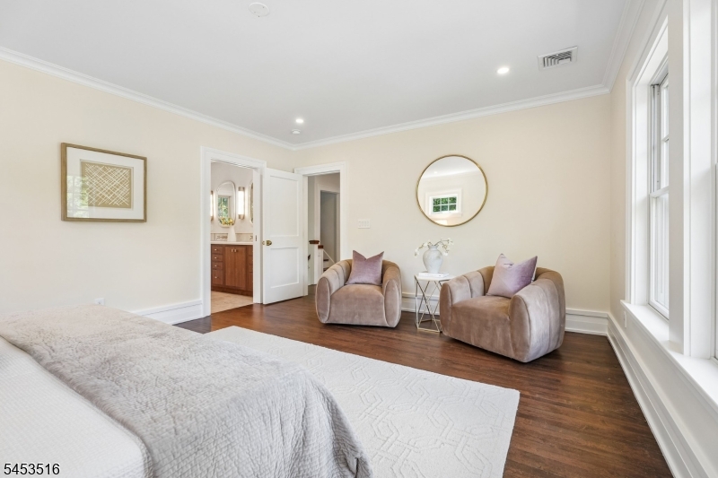 150 Gordonhurst Ave Property Photo 26
