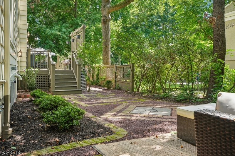 150 Gordonhurst Ave Property Photo 42