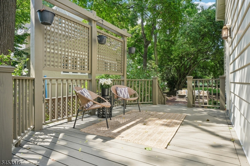 150 Gordonhurst Ave Property Photo 45