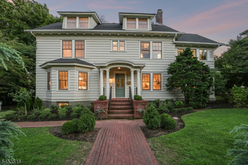 150 Gordonhurst Ave Property Photo 49