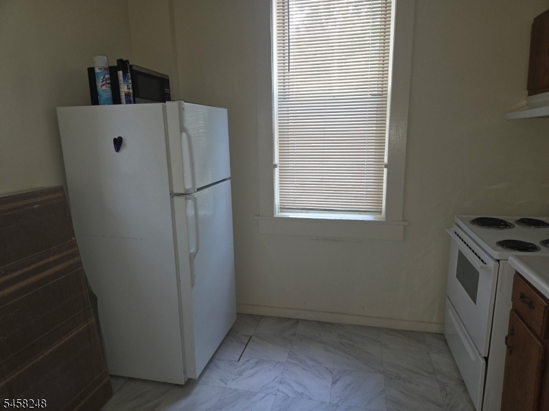 817 Ringwood Ave 3 Property Photo 5