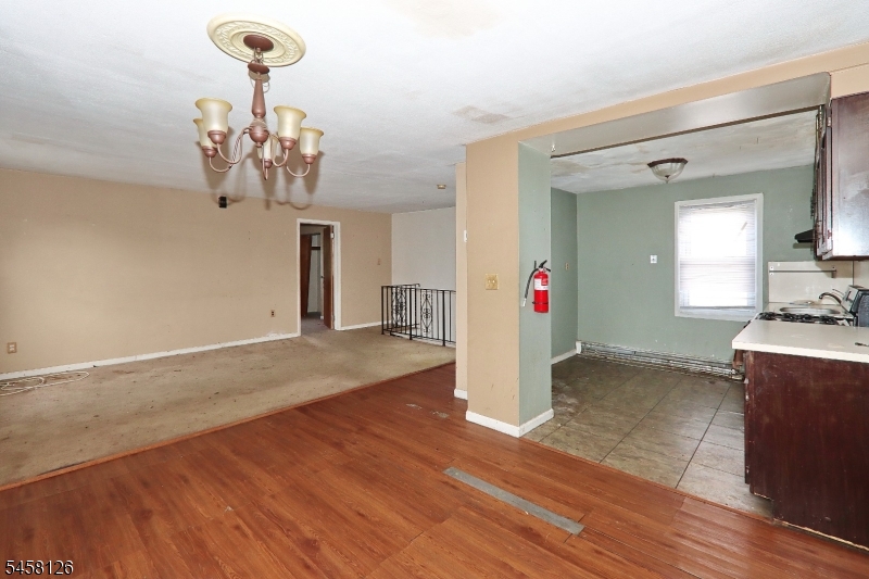 1021 Harding Ave Property Photo 10