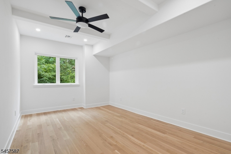 233 Fairmount Ave Property Photo 26