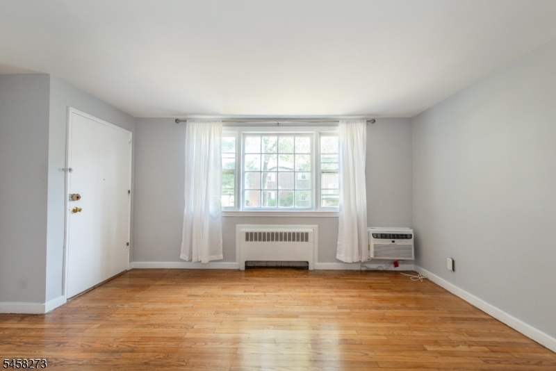 445 Morris 13d Property Photo 13