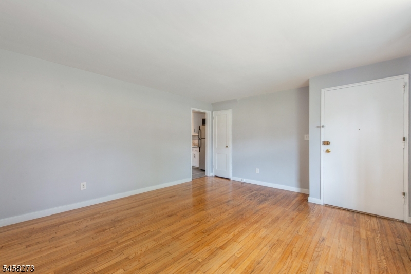 445 Morris 13d Property Photo 15