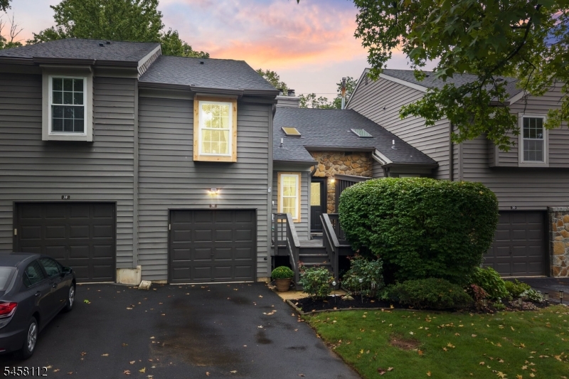 3 Brookline Ct E Property Photo 1