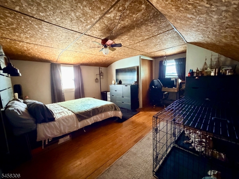 809 Rodgers Ct Property Photo 6