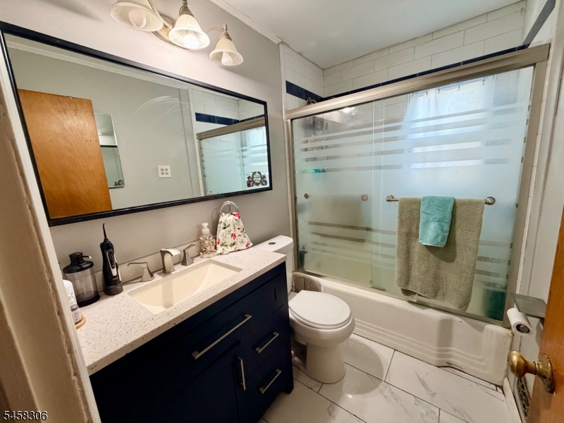 809 Rodgers Ct Property Photo 9