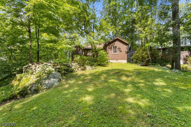 105 S Shore Rd Property Photo 31