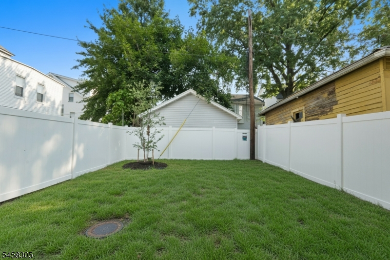 57 Eckert Ave Property Photo 33