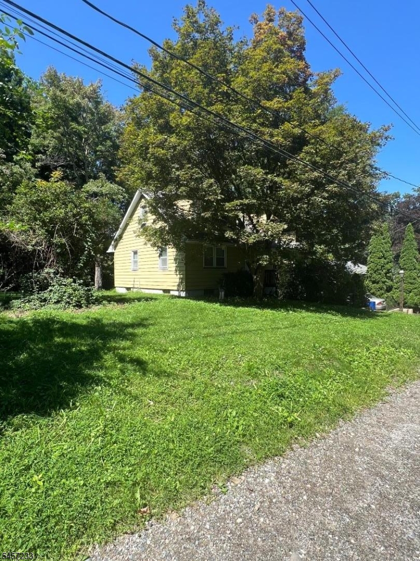 15 Brook Rd Property Photo 3