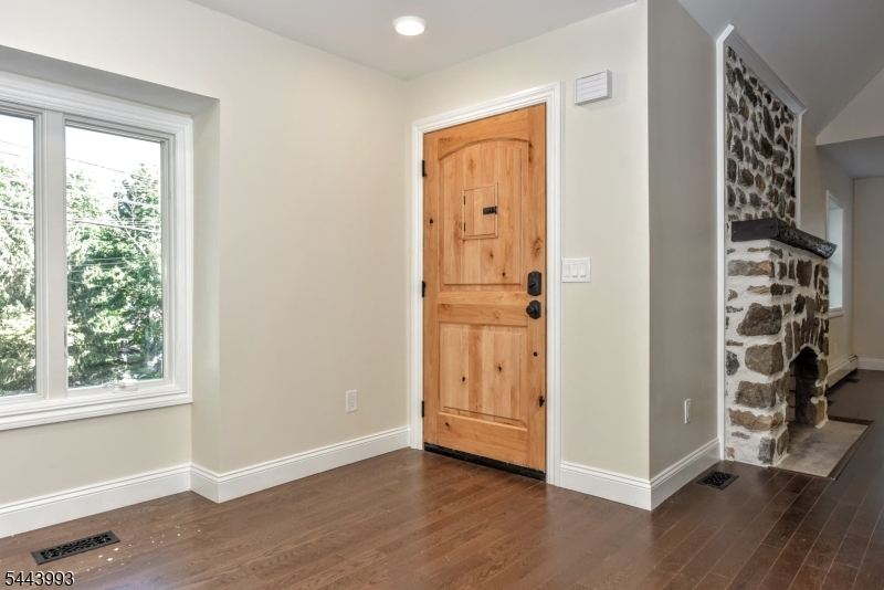 193 E Shore Trl Property Photo 6