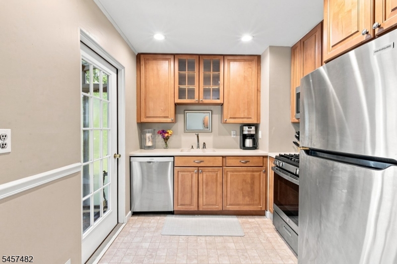 41 Hamilton St Property Photo 9