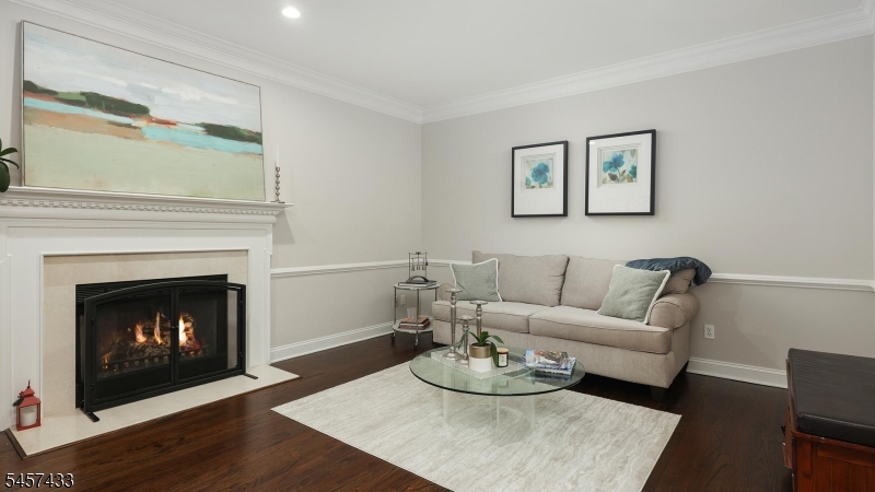 8 Downingtown Ct Property Photo 5