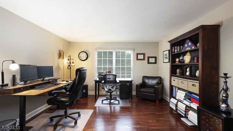 8 Downingtown Ct Property Photo 24