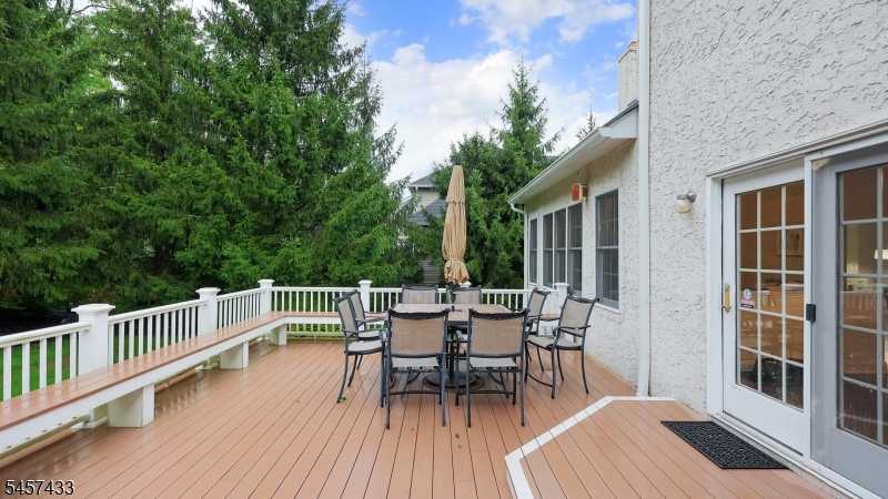 8 Downingtown Ct Property Photo 32