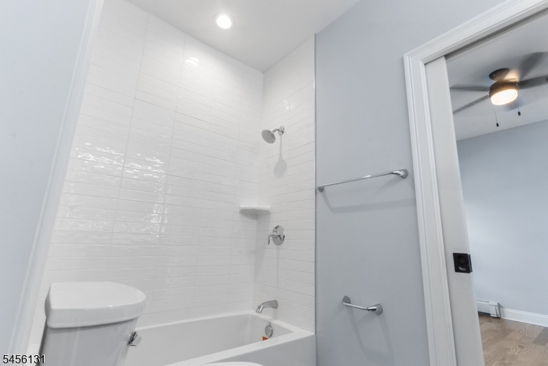 382 5th Ave Property Photo 6