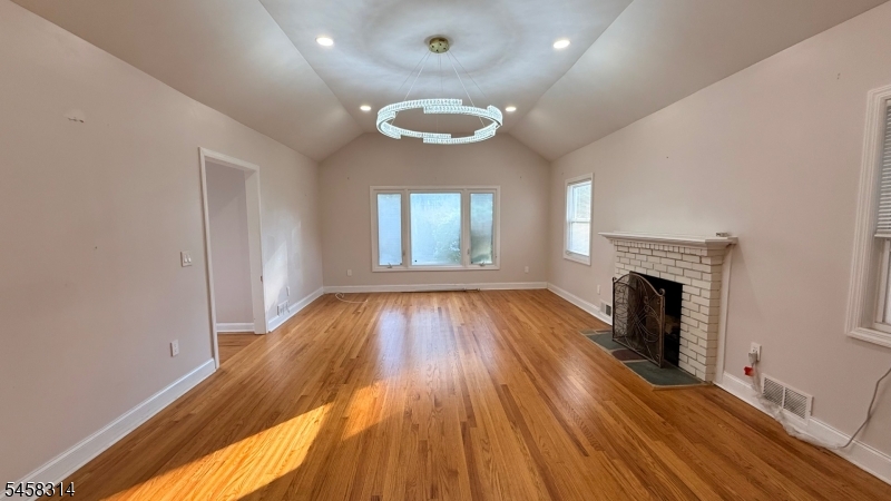 88 Meadowbrook Rd Property Photo 2