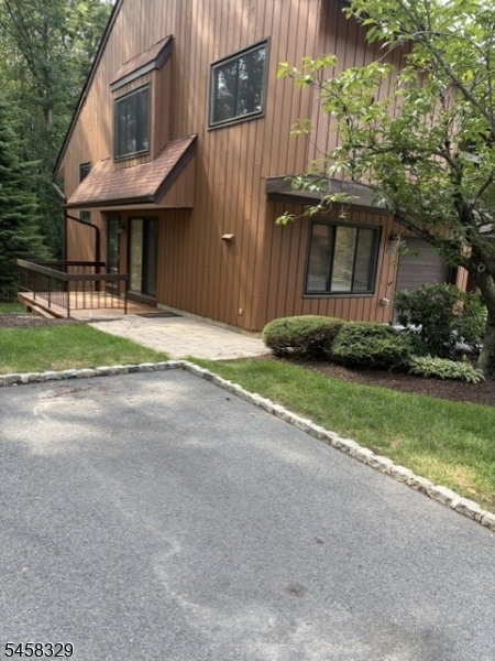 21140 Westview Property Photo 2