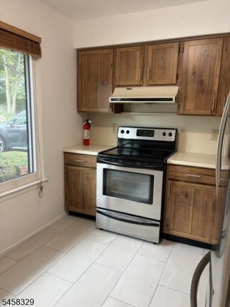 21140 Westview Property Photo 3