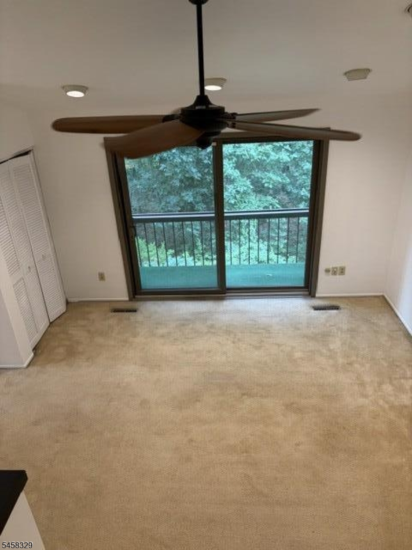 21140 Westview Property Photo 8