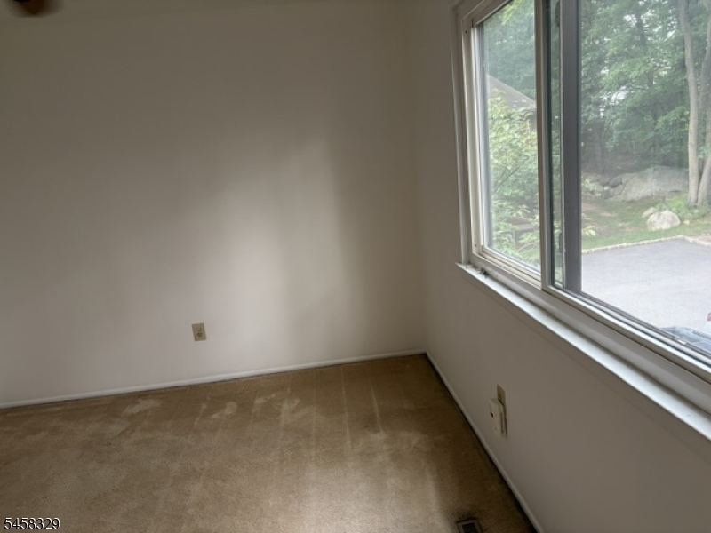 21140 Westview Property Photo 15