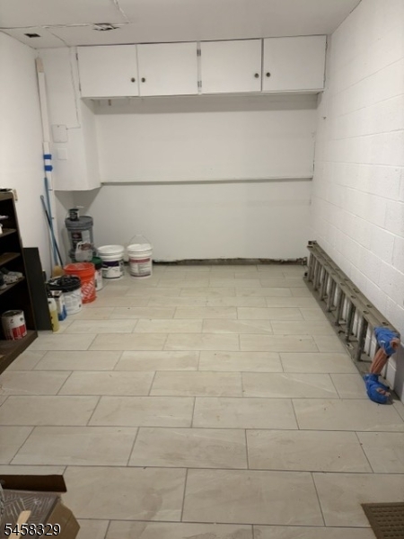 21140 Westview Property Photo 17