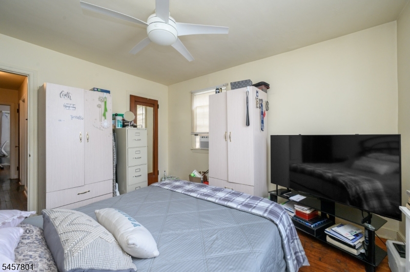 25 Broad Ter Property Photo 15