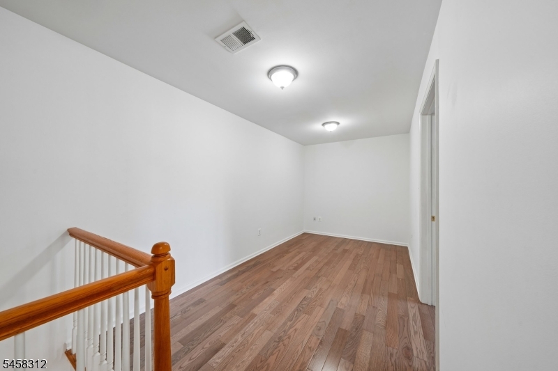611 Binghampton Ln Property Photo 19