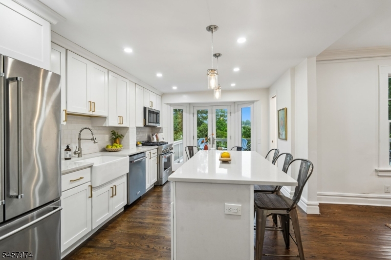 28 Oxford Ter Property Photo 15