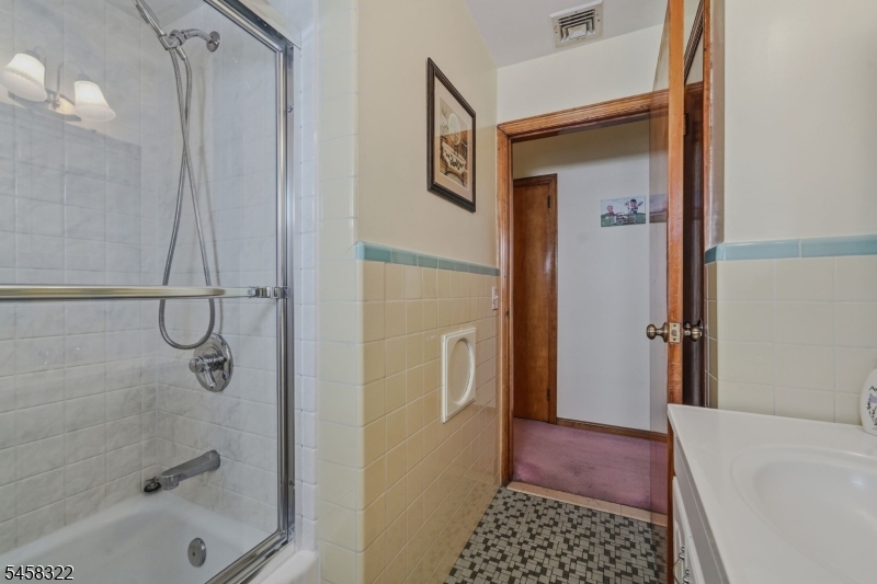 59 Huron Ave Property Photo 17