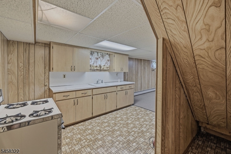 59 Huron Ave Property Photo 33