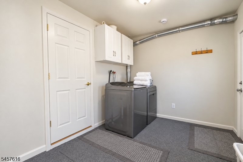 24 Park Ave Property Photo 17