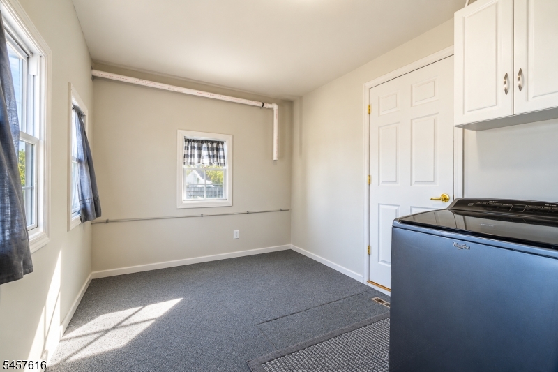 24 Park Ave Property Photo 18