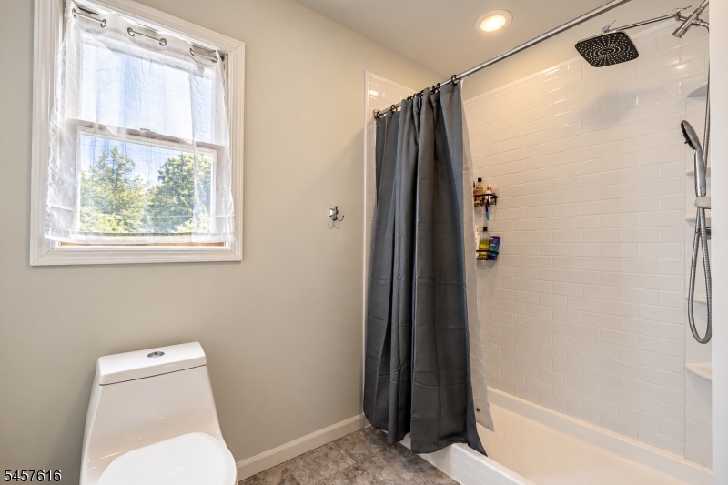 24 Park Ave Property Photo 25
