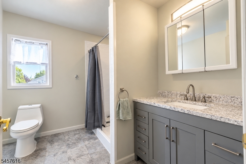 24 Park Ave Property Photo 26