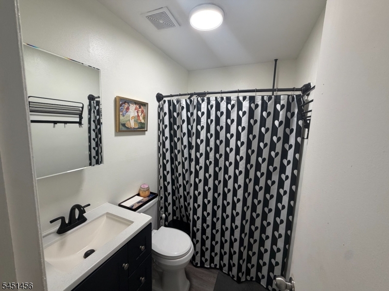 293 Main Street U-2 2 E Property Photo 8
