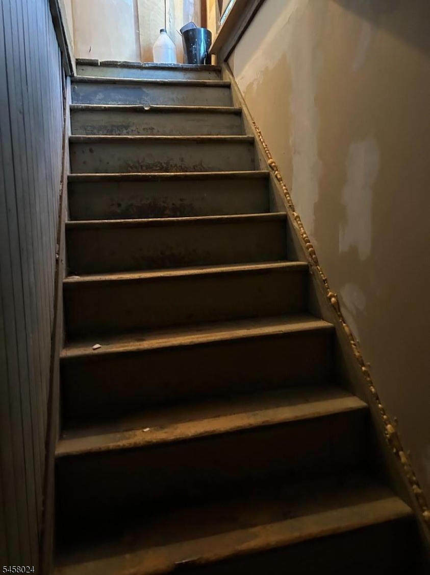 638 Meadow St Property Photo 13