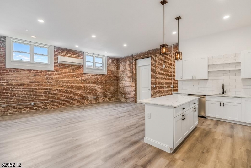 7 Moran Street B Property Photo 7
