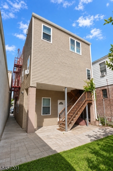 40 Johnston Ave Property Photo 34