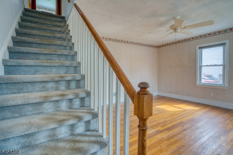 25 Monroe St Property Photo 9